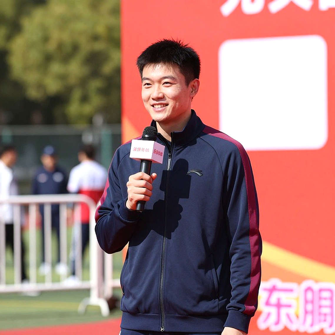 Kipchoge thắng marathon Melbourne: chiến thắng của một đường chạy được sửa lại